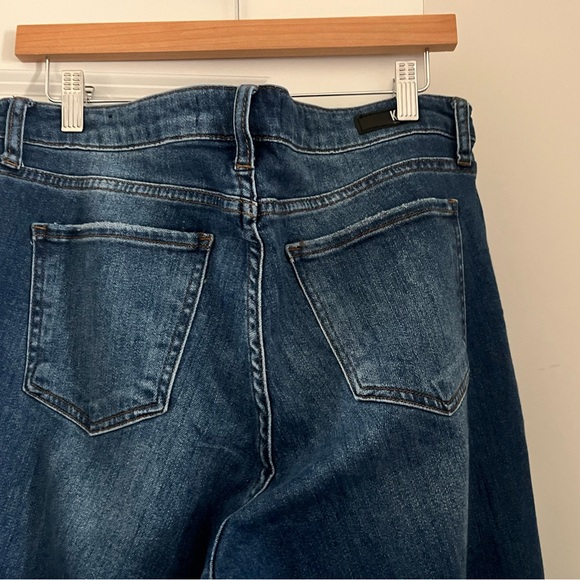 Kut from the Kloth size 14 Kelsey style ankle length with raw hem and wide leg - Picture 3 of 5